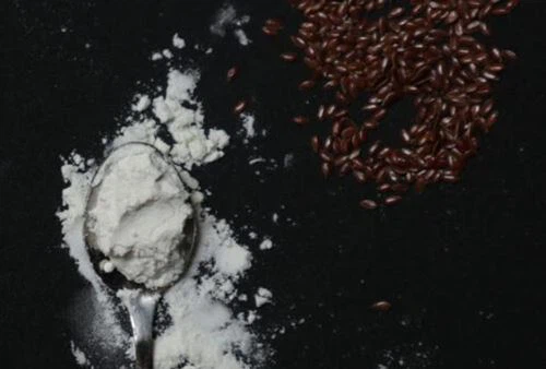 The Flaxseed oil powder